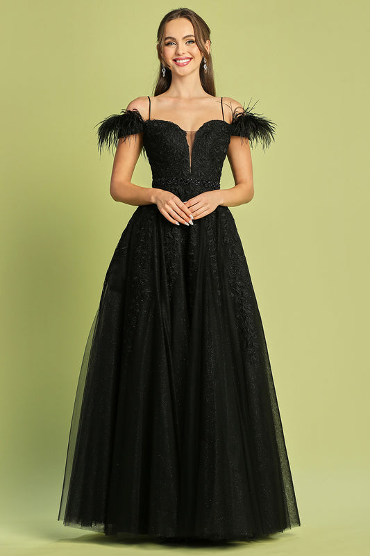 Vestido Negro Plumas AD3143