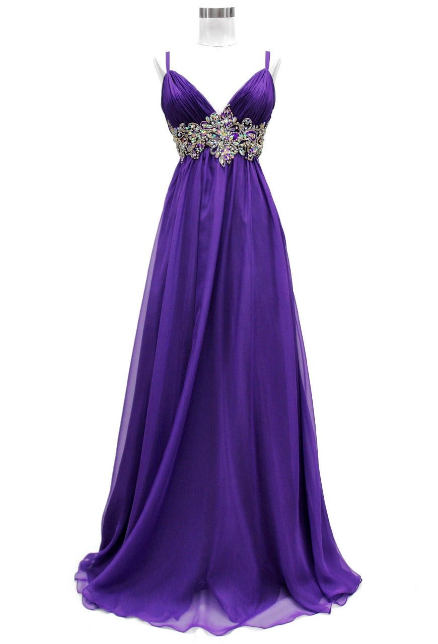 Vestido de Fiesta Morado con Pedrería y Falda Fluida